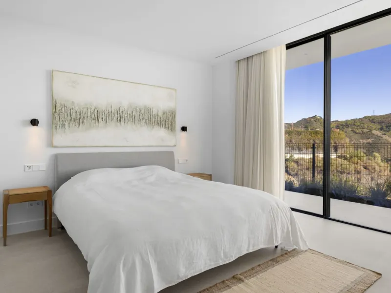 Villa Imagine: Luxury Redefined with Endless Mediterranean Views to Gibraltar & Africa