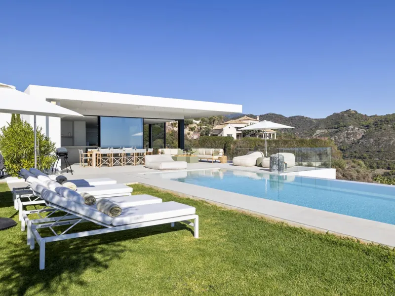 Villa Imagine: Luxury Redefined with Endless Mediterranean Views to Gibraltar & Africa