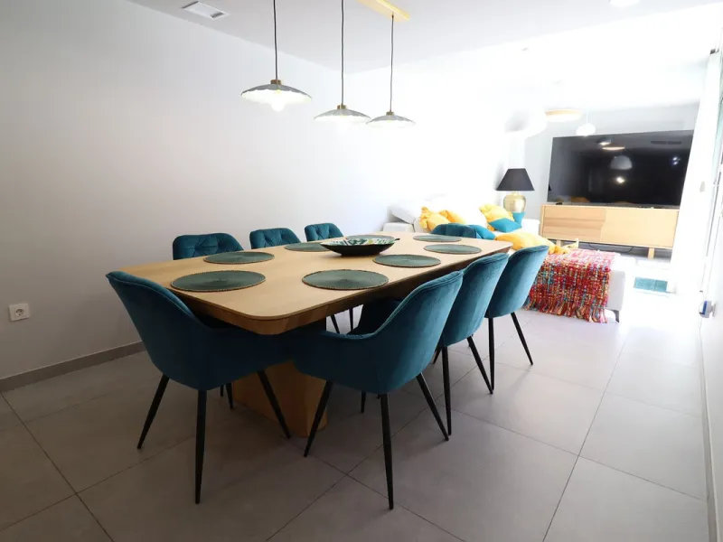 This brand-new residential complex is located on Elviria Beach, one of Marbella's most exclusive and sought-after areas — just a 10-minute drive from Marbella town centre and approximately 30 minutes from Málaga International Airport.