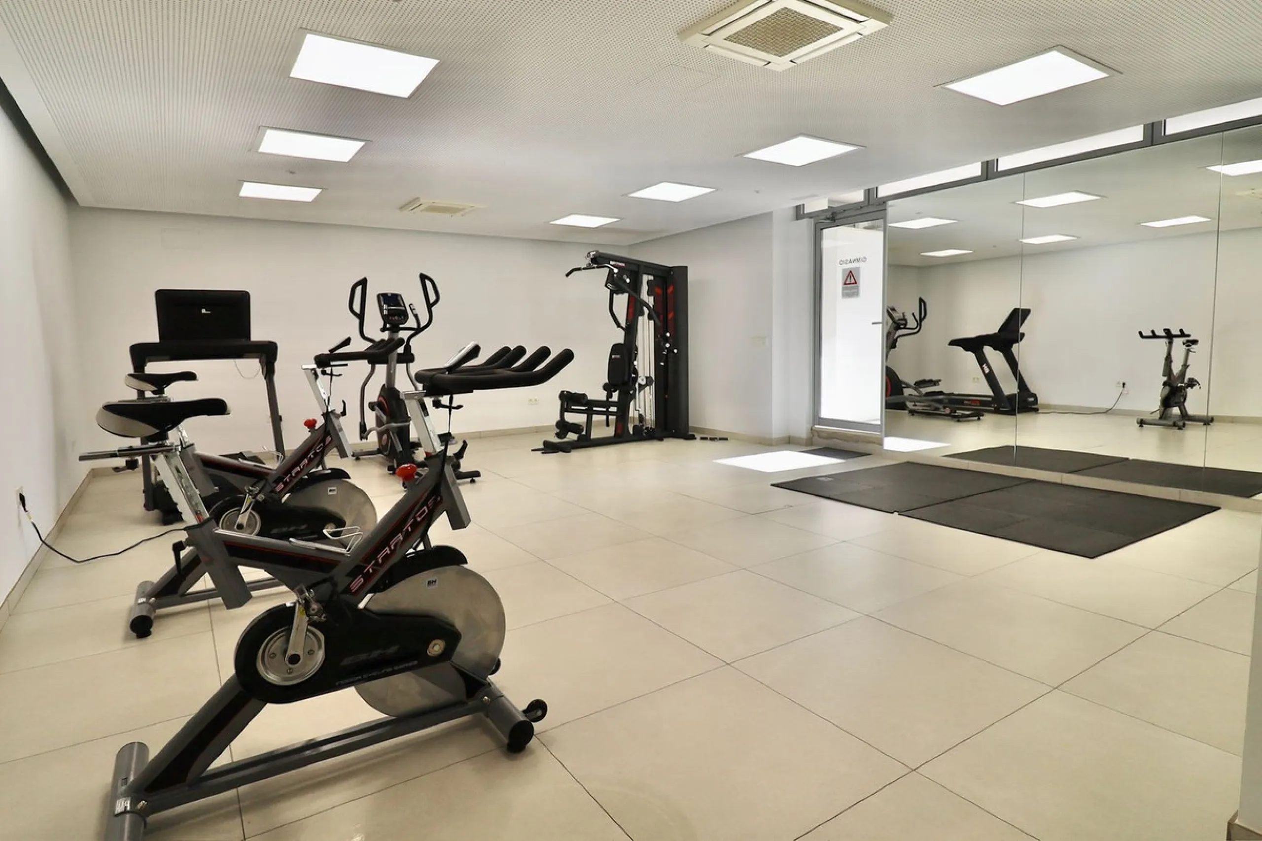 This brand-new residential complex is located on Elviria Beach, one of Marbella's most exclusive and sought-after areas — just a 10-minute drive from Marbella town centre and approximately 30 minutes from Málaga International Airport.