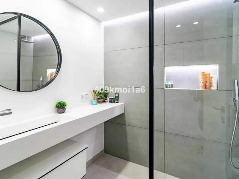 This elegant south east-facing villa is set within a quiet cul-de-sac in Las Brisas, Nueva Andalucía, offering privacy, mature gardens, and open views enhanced by abundant natural light throughout the day. The property blends the charm of a timeless Andal