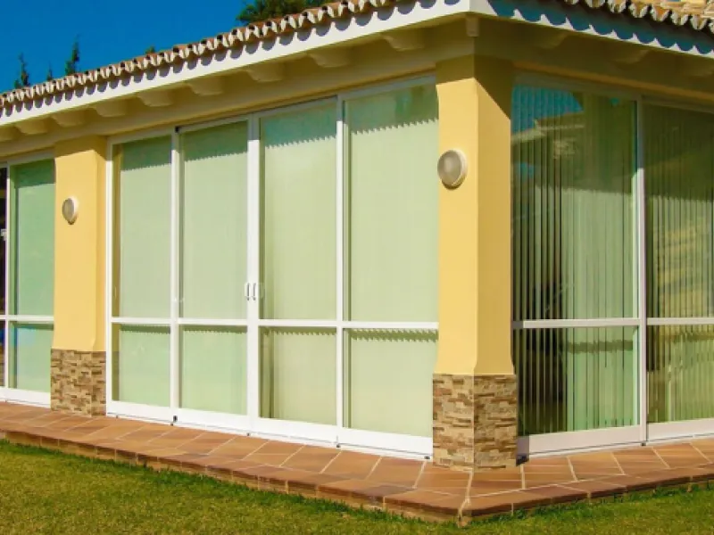 Unique investment opportunity! Single storey house located on a large plot in Elvira with sea and golf views