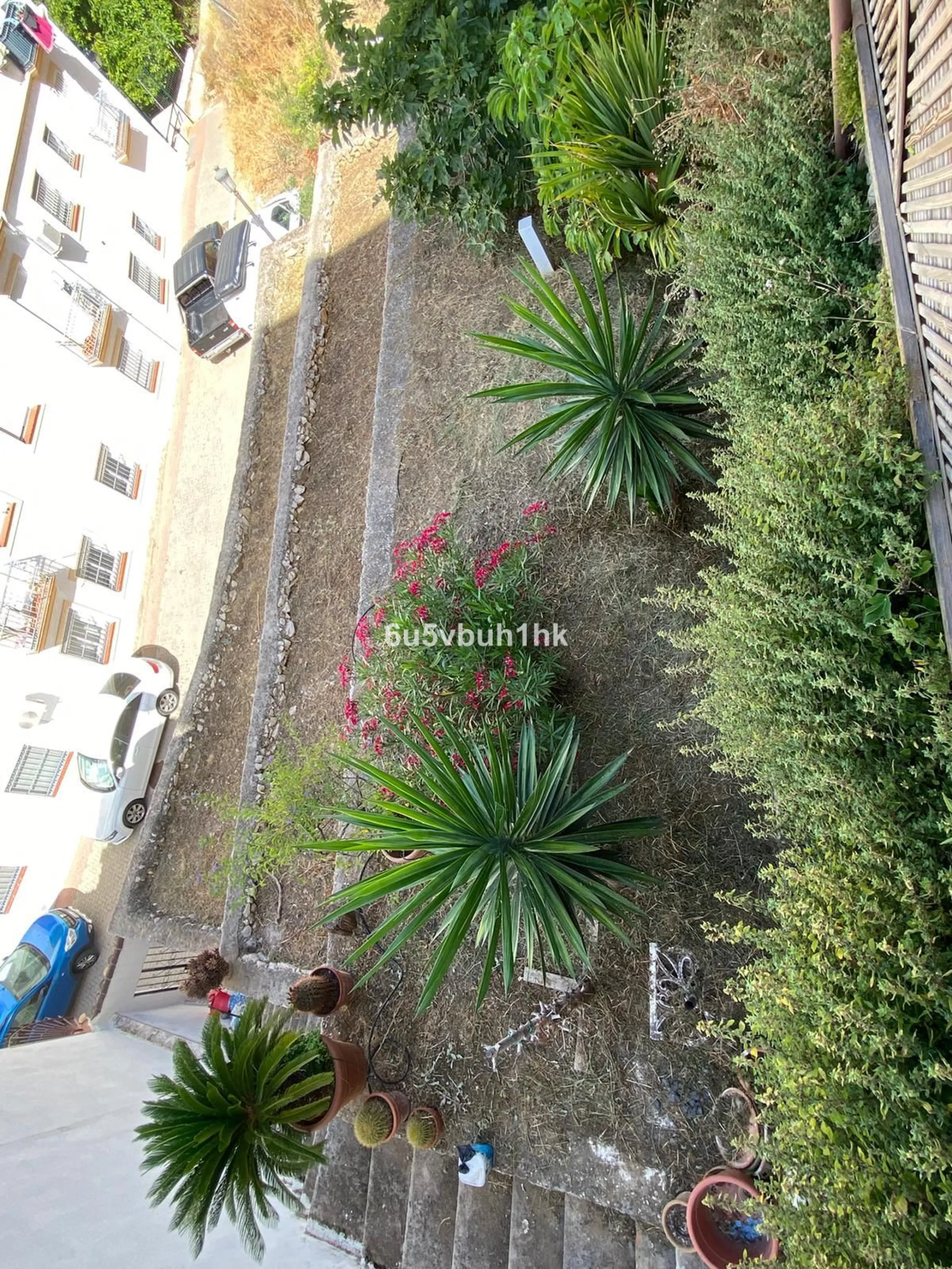 Detached single-family home located in Ojén, distributed over three floors and designed for comfortable and versatile living.