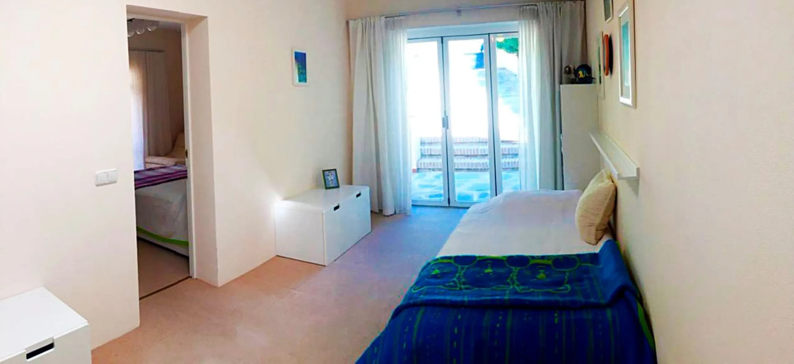 Unique investment opportunity! Single storey house located on a large plot in Elvira with sea and golf views