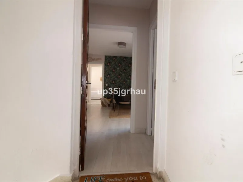 Building in the center of Estepona, Old Town and on the beachfront. lateral views of the sea.