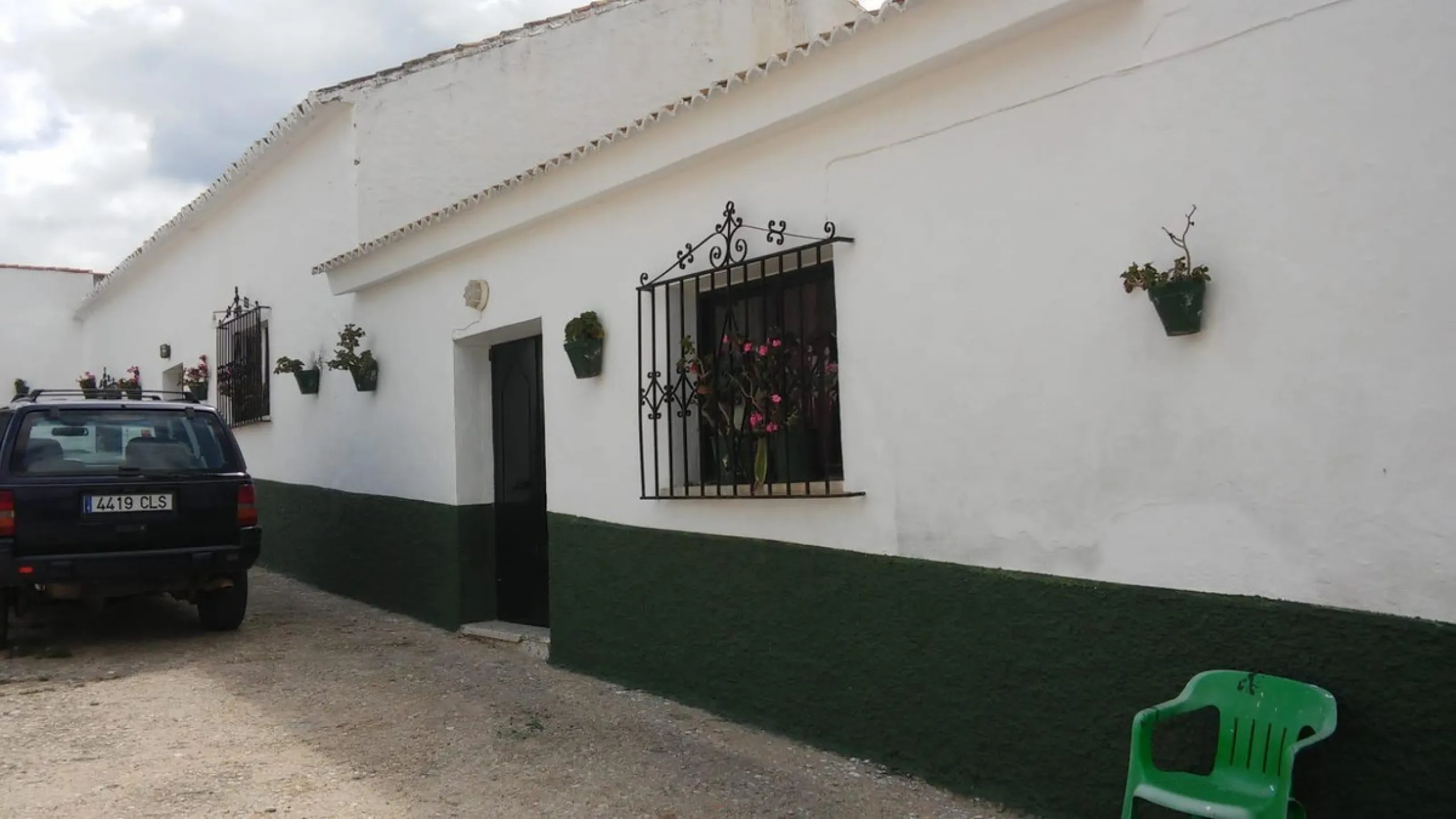 Impressive country estate close to Málaga, possibility to build. Rural property of 313 hectares (3.130.000 sqm or 773,44 acres) located in the Municipality or Ardales in Málaga Province.