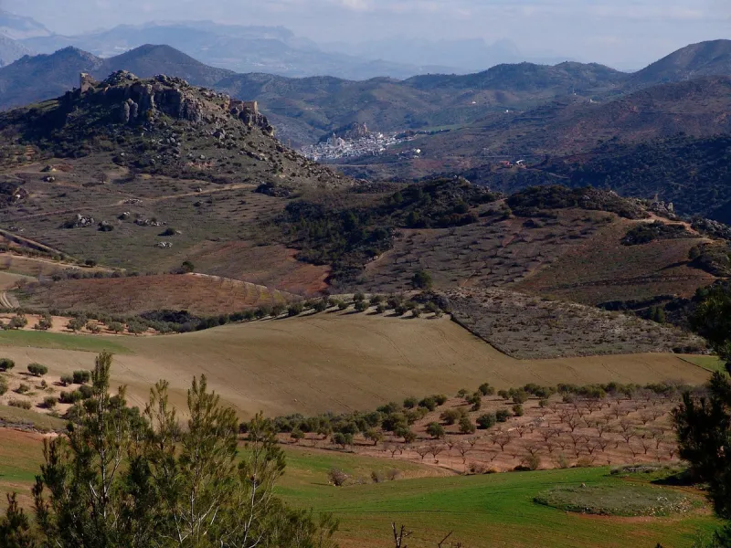 Impressive country estate close to Málaga, possibility to build. Rural property of 313 hectares (3.130.000 sqm or 773,44 acres) located in the Municipality or Ardales in Málaga Province.