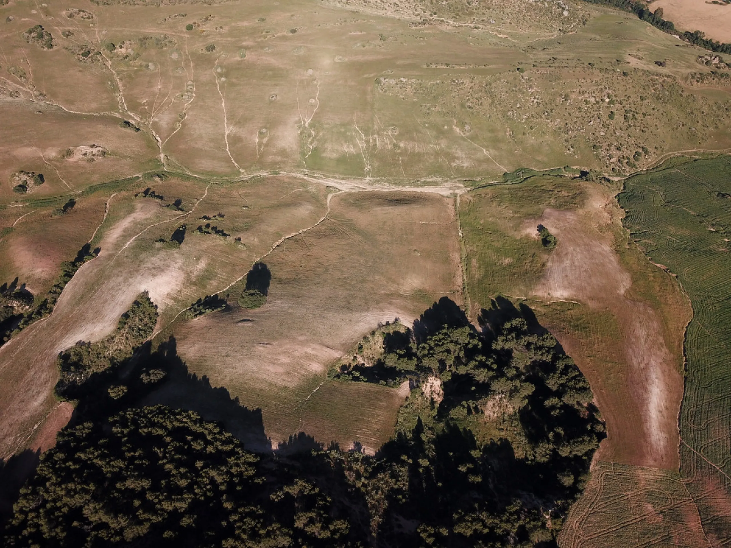 Impressive country estate close to Málaga, possibility to build. Rural property of 313 hectares (3.130.000 sqm or 773,44 acres) located in the Municipality or Ardales in Málaga Province.