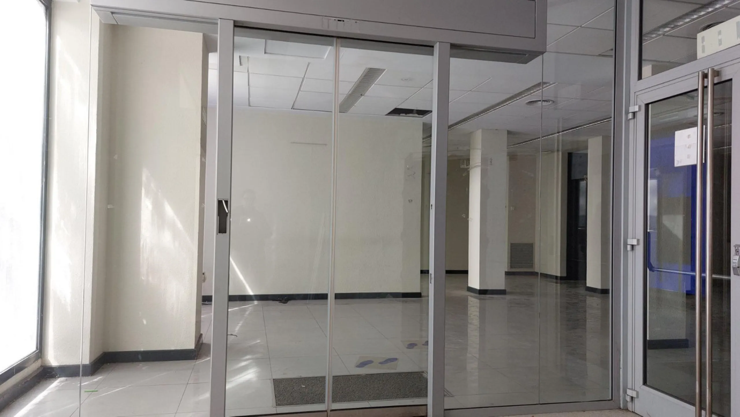 Commercial - Commercial Premises в продаже в Marbella, Málaga. Площадь дома 426 м²