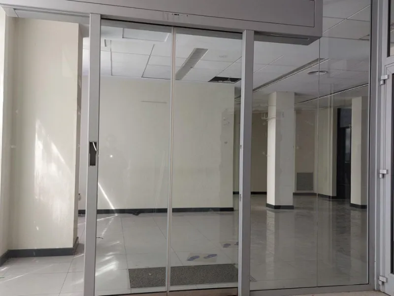 Commercial - Commercial Premises в продаже в Marbella, Málaga. Площадь дома 426 м²