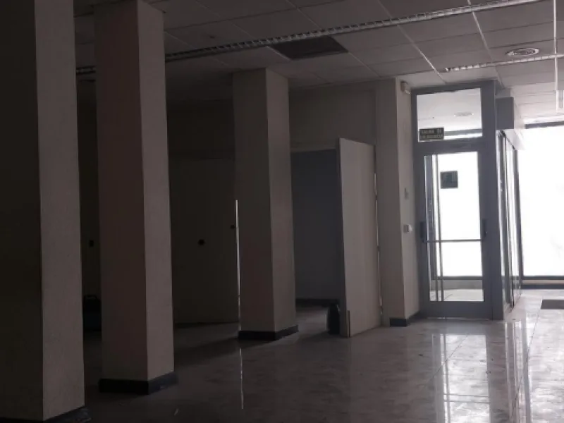 Commercial - Commercial Premises в продаже в Marbella, Málaga. Площадь дома 426 м²