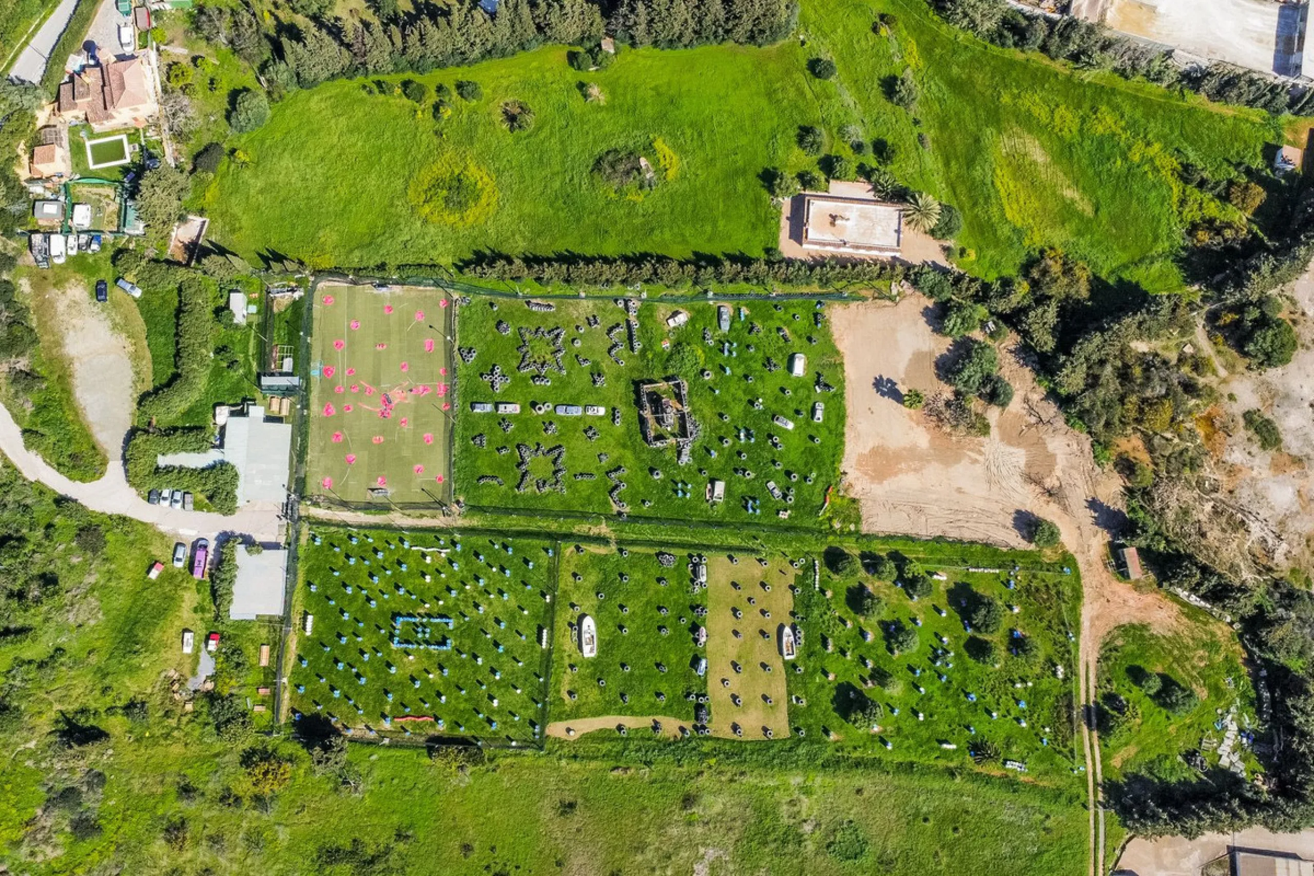 Plot - Land в продаже в Estepona, Málaga. Площадь участка 24135 м²