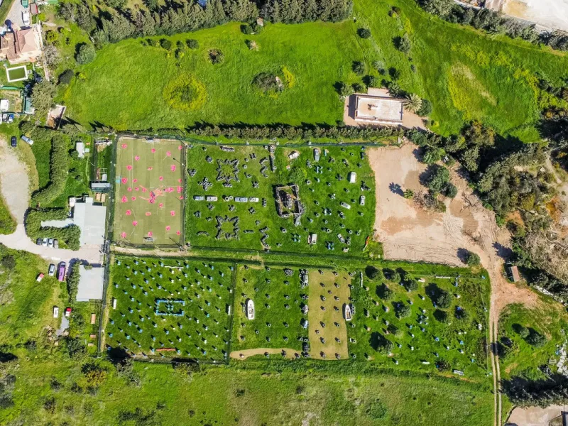 Plot - Land в продаже в Estepona, Málaga. Площадь участка 24135 м²