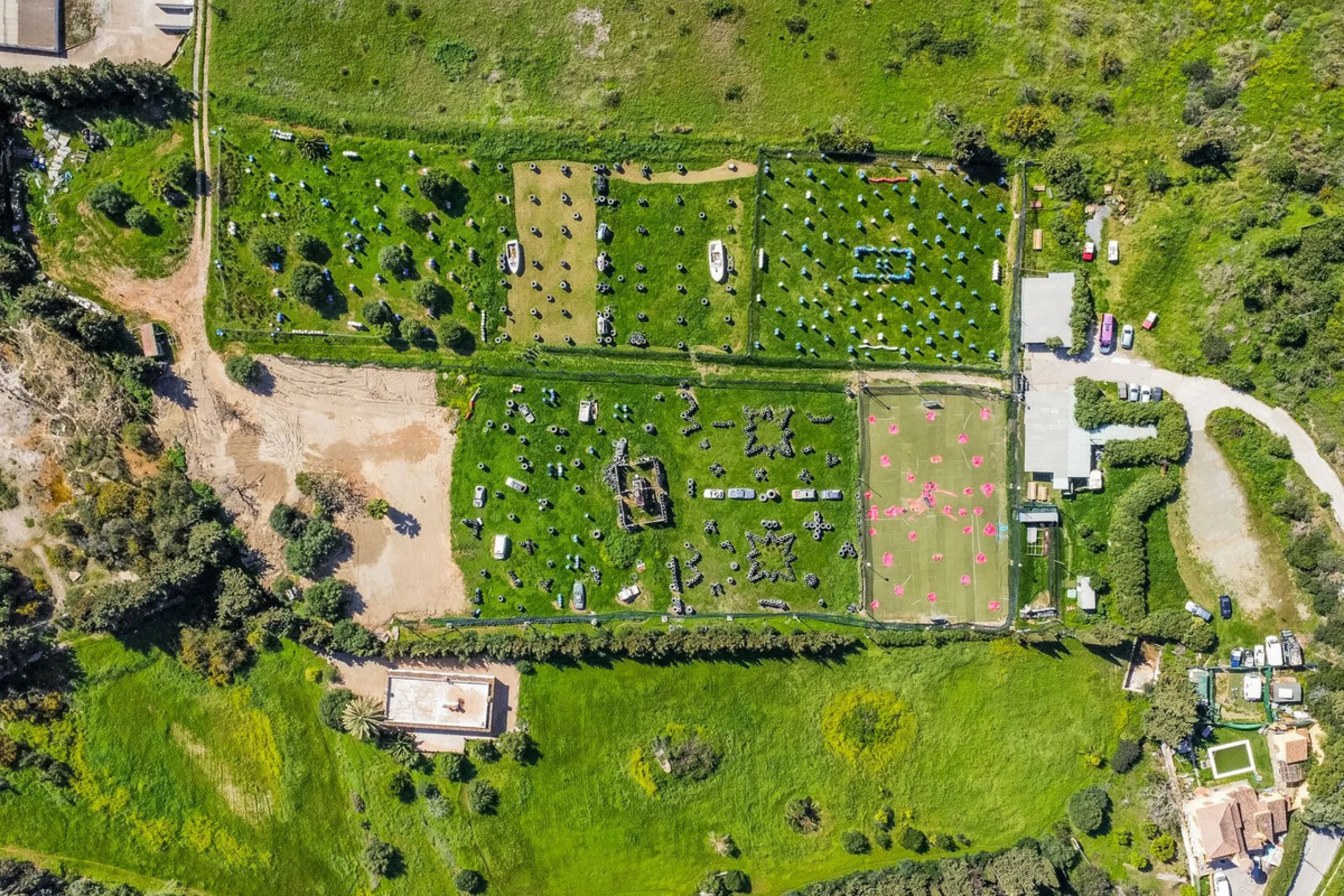 Plot - Land в продаже в Estepona, Málaga. Площадь участка 24135 м²