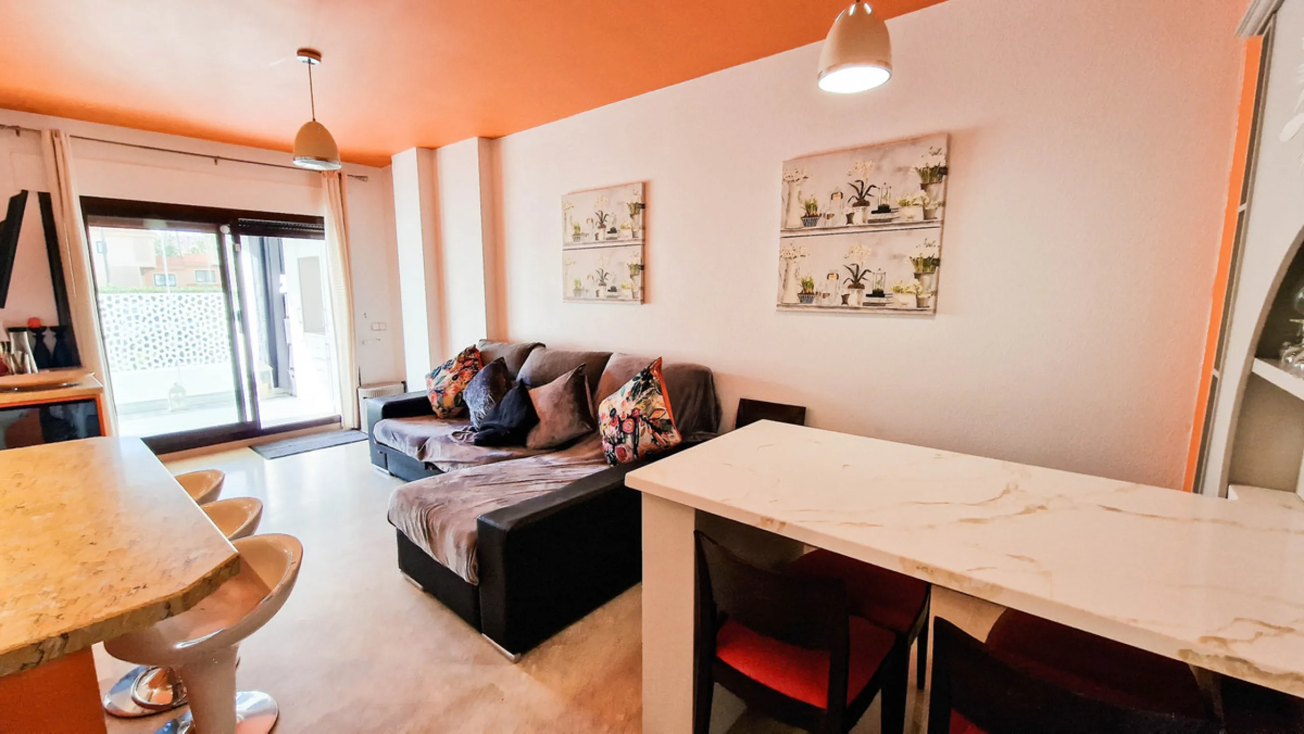 Exquisite Renovation: This one-of-a-kind apartment has undergone a meticulous refurbishment, blending modern aesthetics with unparalleled comfort. .