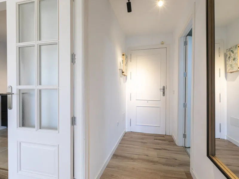 Apartment - Top Floor Apartment в продаже в Fuengirola, Málaga. В доме 1 спален и 1 ванных комнат. Площадь дома 65 м²