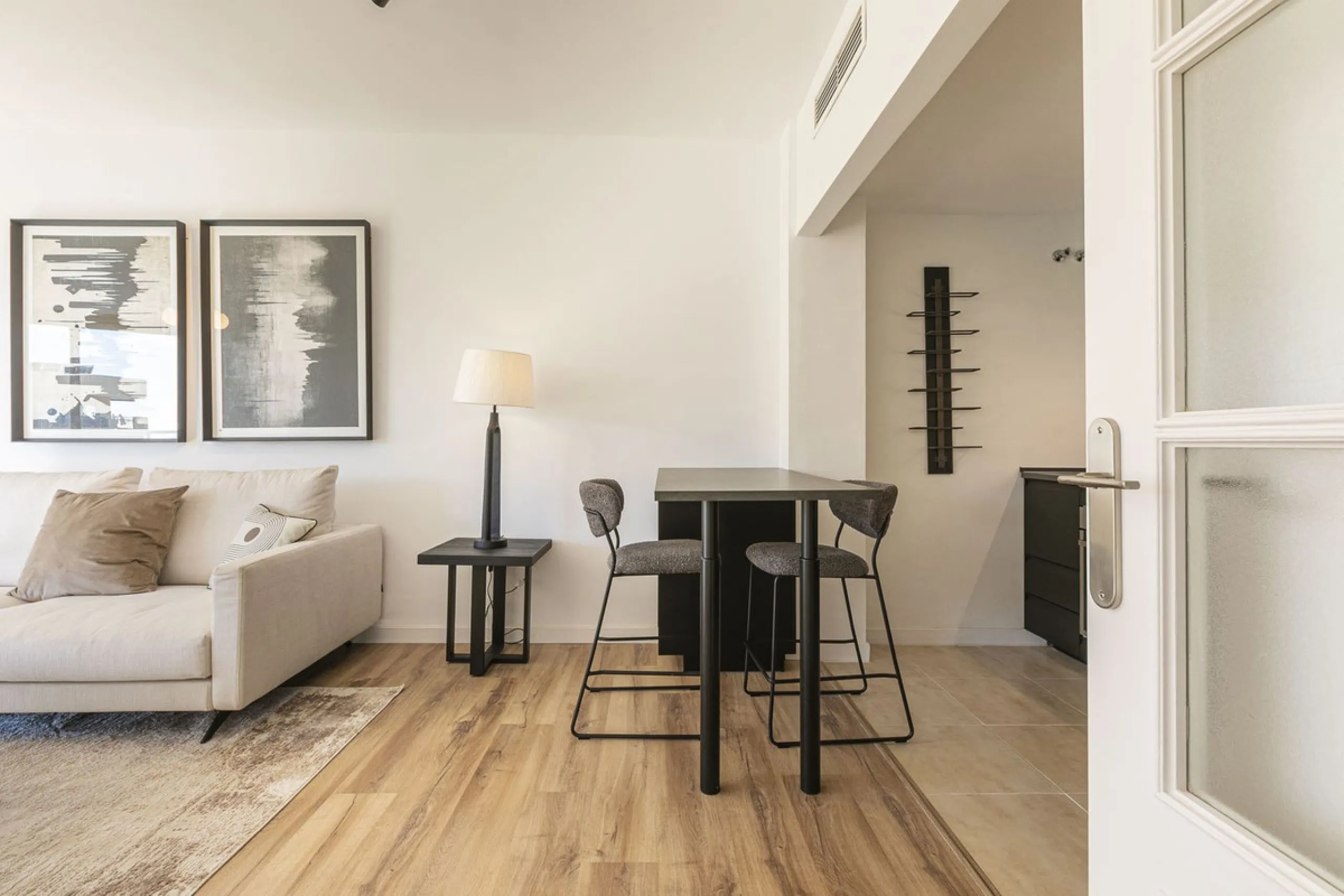 Apartment - Top Floor Apartment в продаже в Fuengirola, Málaga. В доме 1 спален и 1 ванных комнат. Площадь дома 65 м²