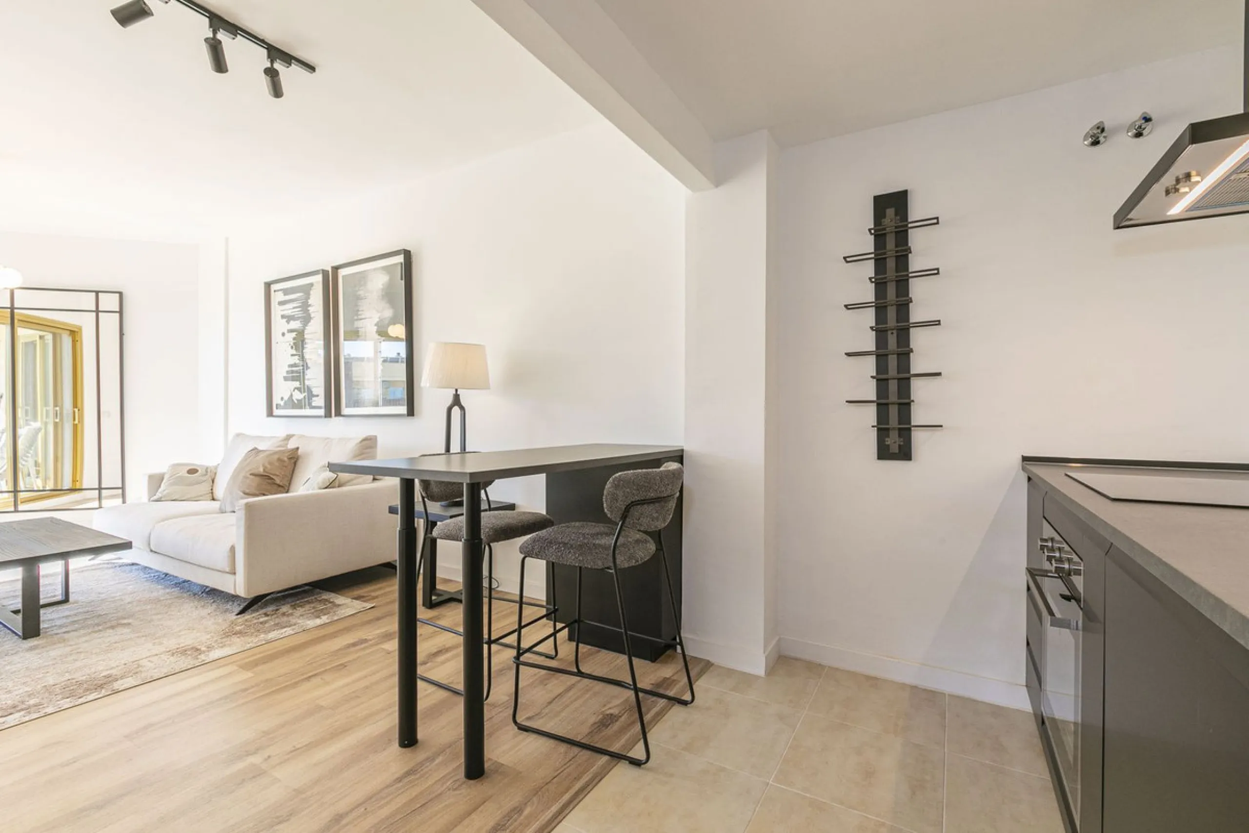 Apartment - Top Floor Apartment в продаже в Fuengirola, Málaga. В доме 1 спален и 1 ванных комнат. Площадь дома 65 м²