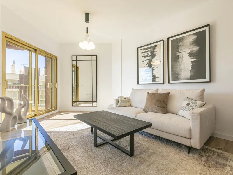 Apartment - Top Floor Apartment в продаже в Fuengirola, Málaga. В доме 1 спален и 1 ванных комнат. Площадь дома 65 м²
