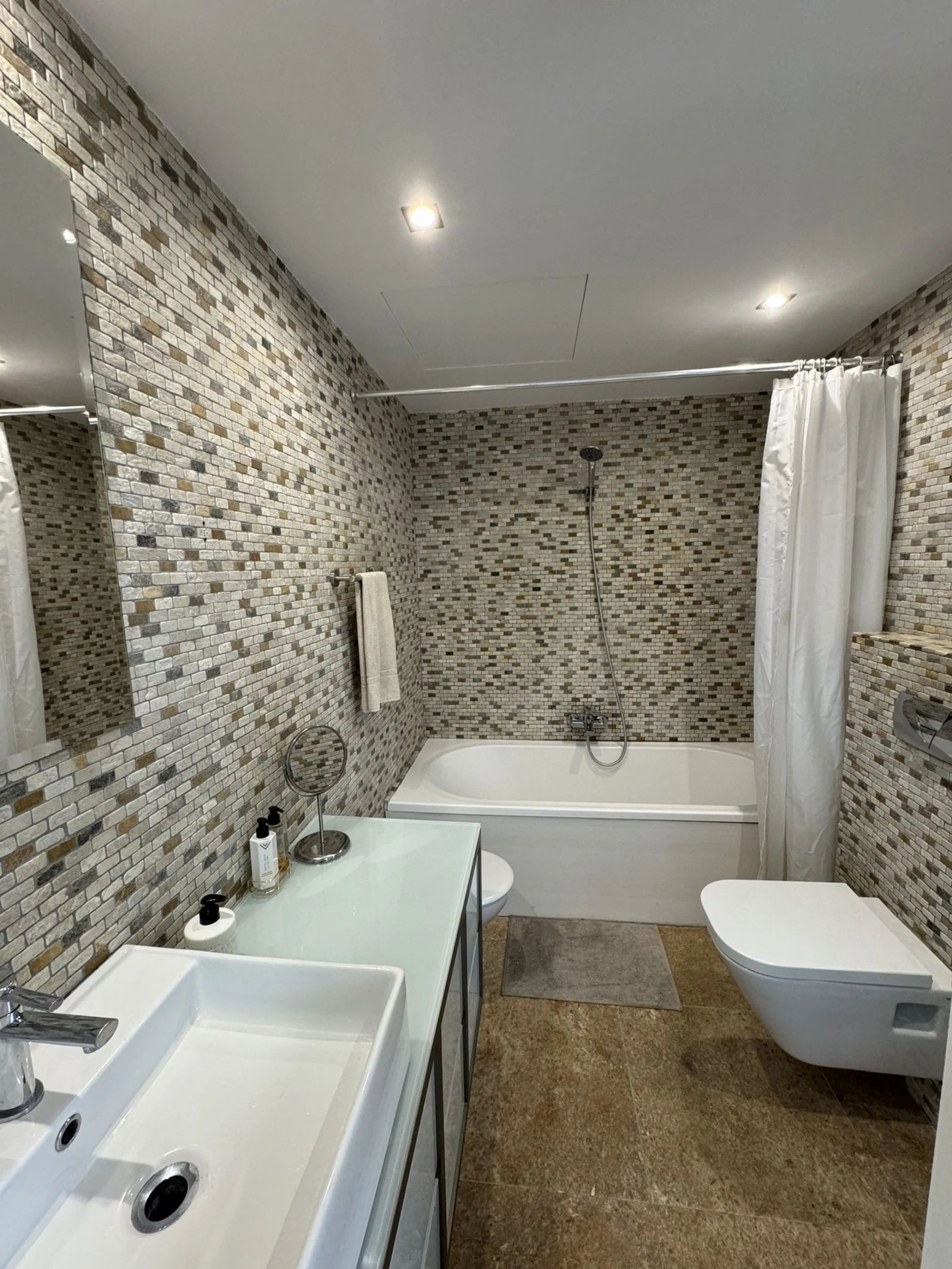 Exclusive Residence for Sale in Lorcrigolf Urbanization, Nueva Andalucía