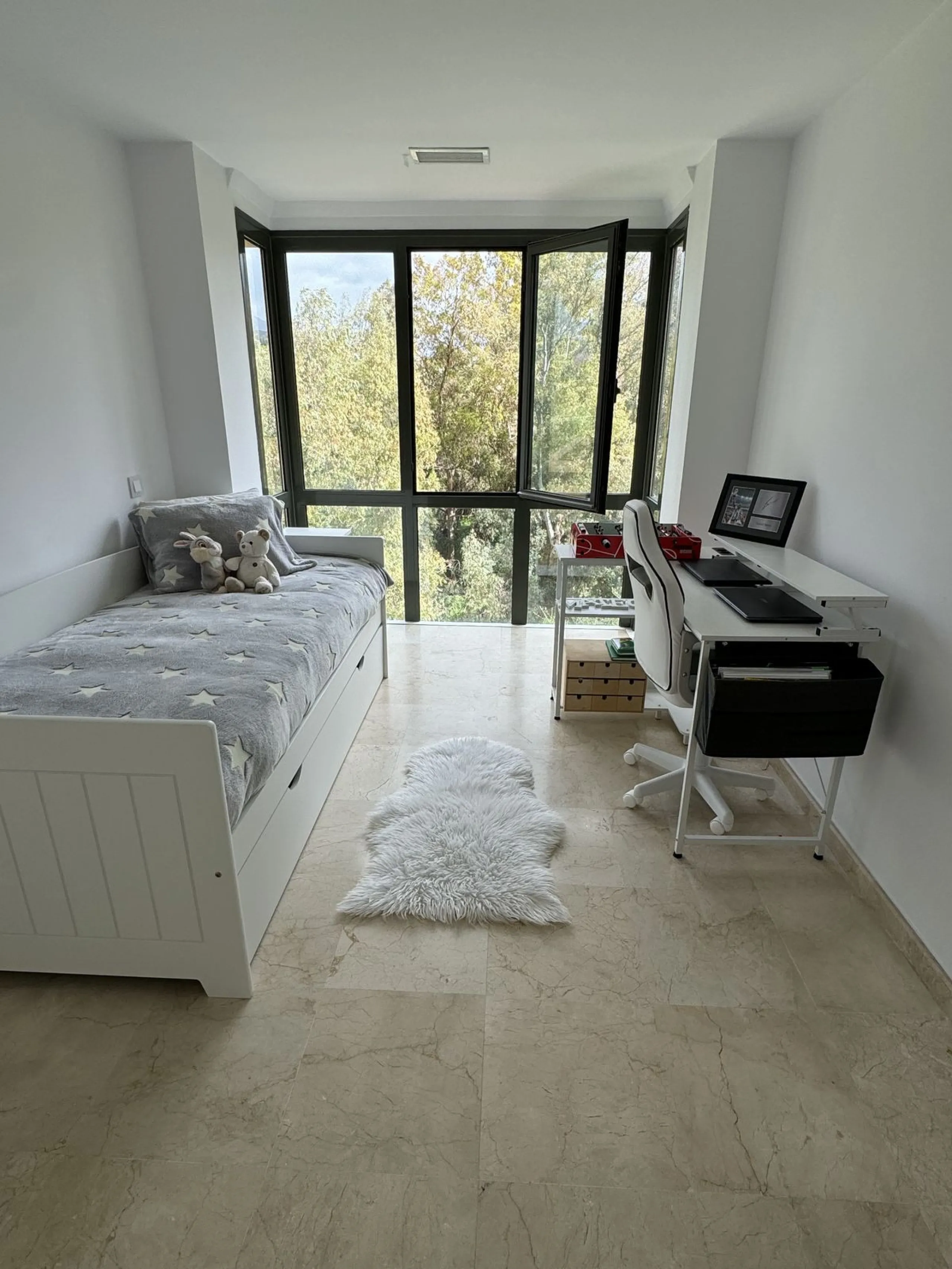 Exclusive Residence for Sale in Lorcrigolf Urbanization, Nueva Andalucía