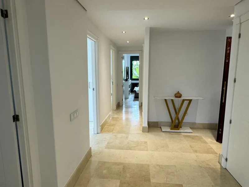 Exclusive Residence for Sale in Lorcrigolf Urbanization, Nueva Andalucía