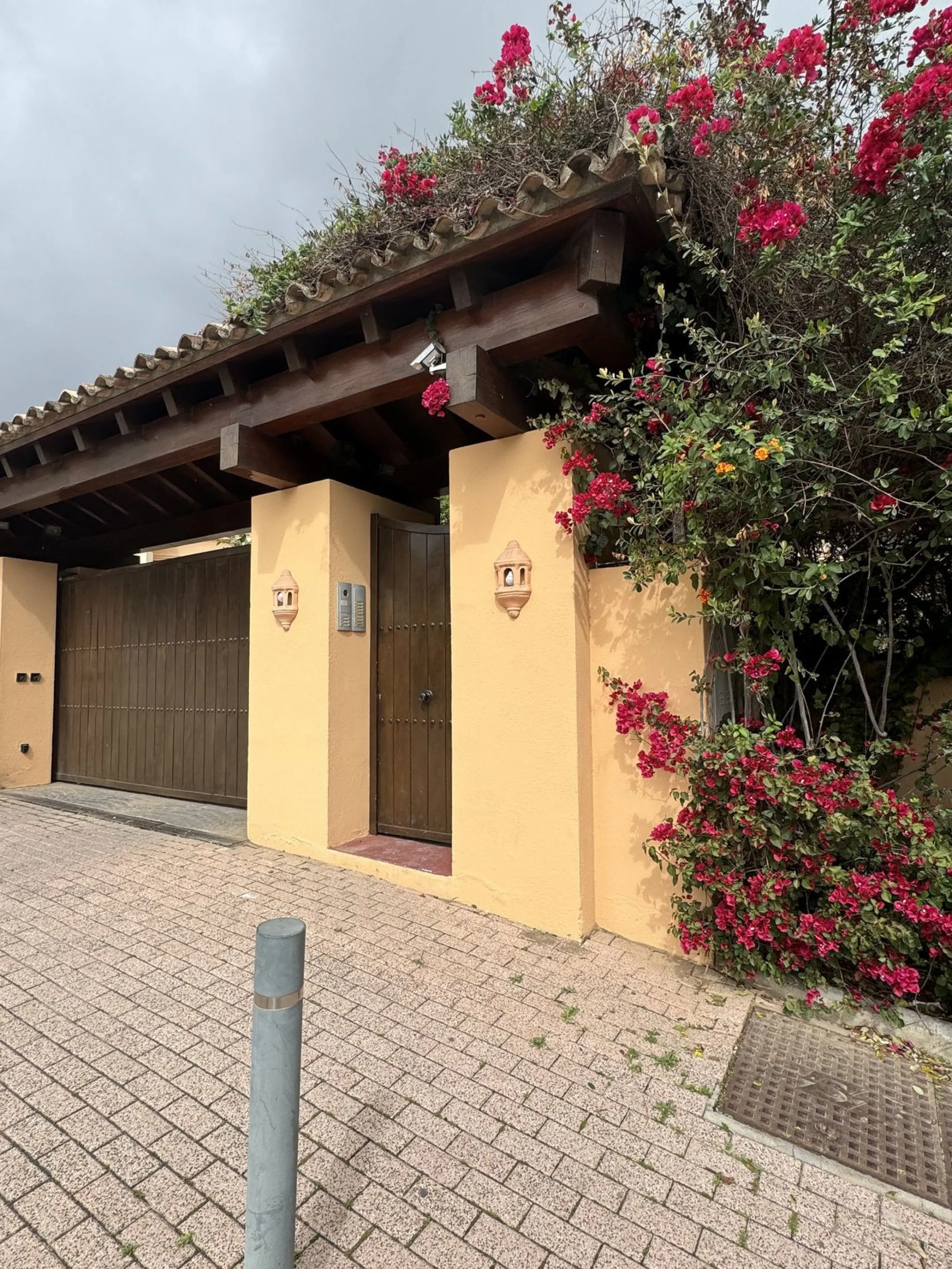 Exclusive Residence for Sale in Lorcrigolf Urbanization, Nueva Andalucía