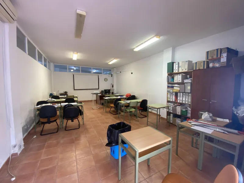 UNIQUE OPPORTUNITY, SALE OF PREMISES OR PREMISES IN A SHOPPING CENTER IN BENALMÁDENA