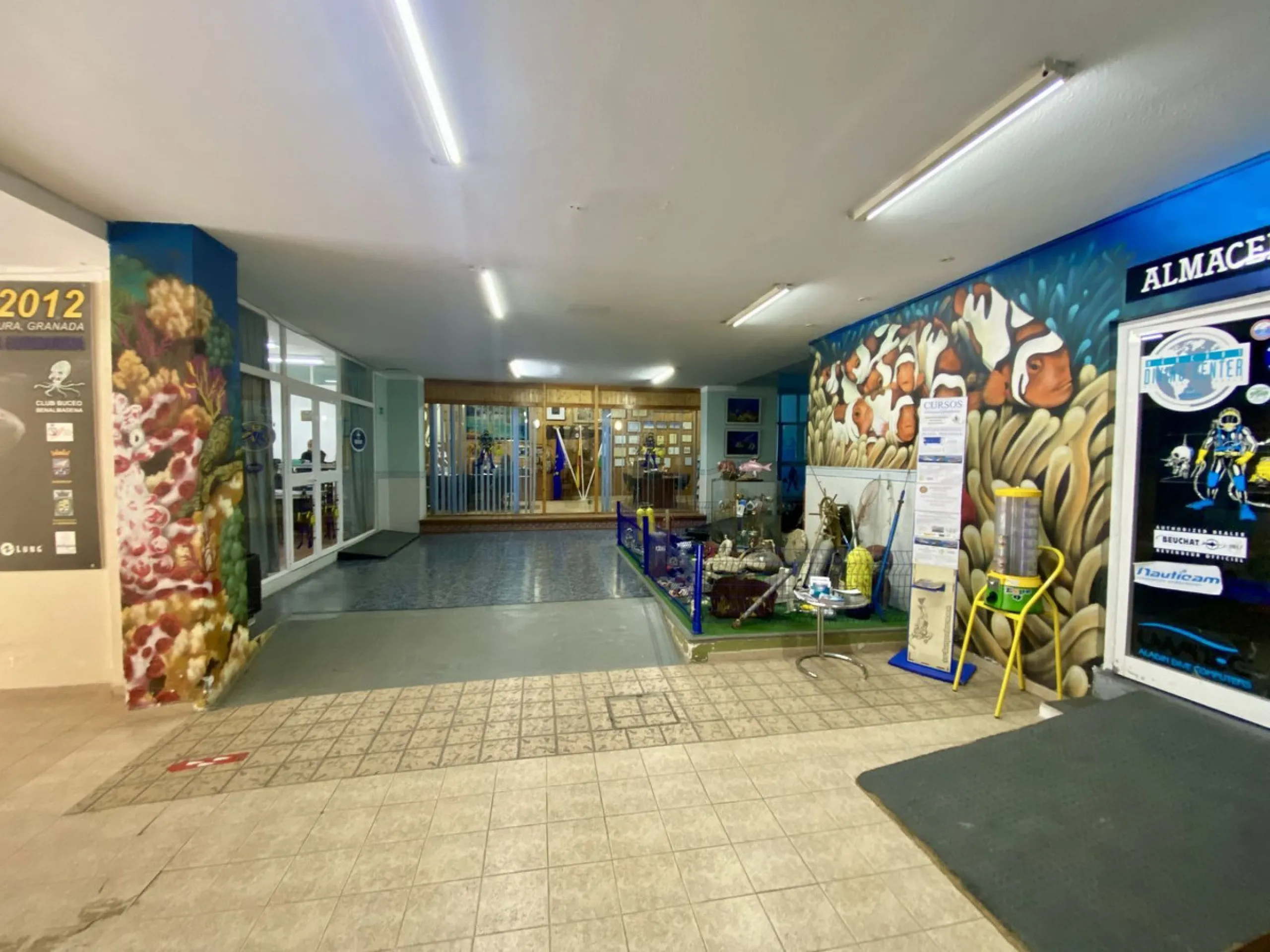 UNIQUE OPPORTUNITY, SALE OF PREMISES OR PREMISES IN A SHOPPING CENTER IN BENALMÁDENA
