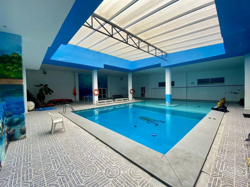UNIQUE OPPORTUNITY, SALE OF PREMISES OR PREMISES IN A SHOPPING CENTER IN BENALMÁDENA