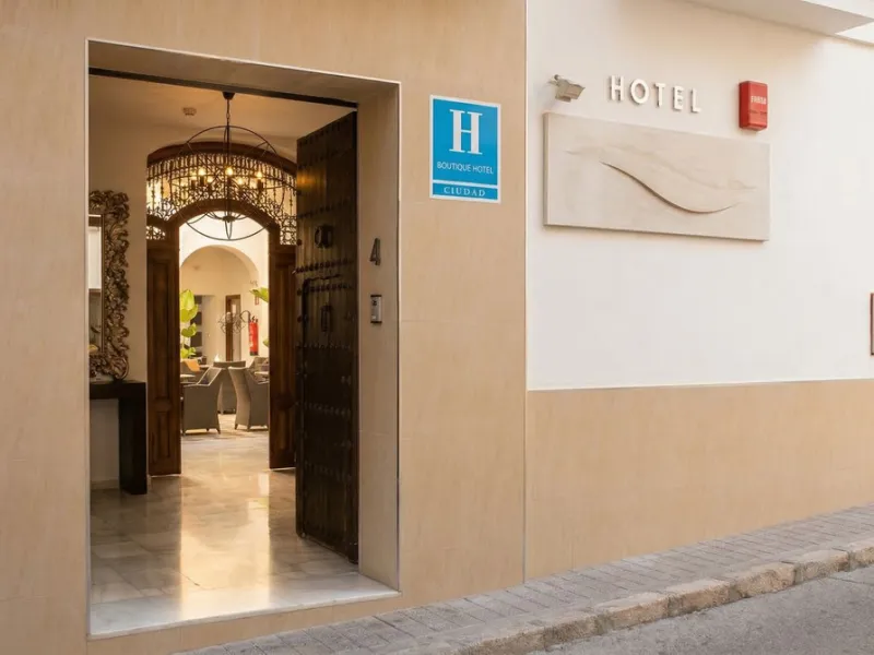 Fantastic boutique hotel in the historic centre in the lively city Velez Malaga.