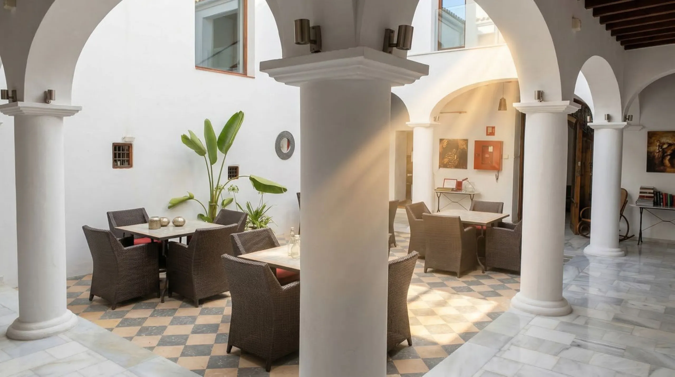 Fantastic boutique hotel in the historic centre in the lively city Velez Malaga.