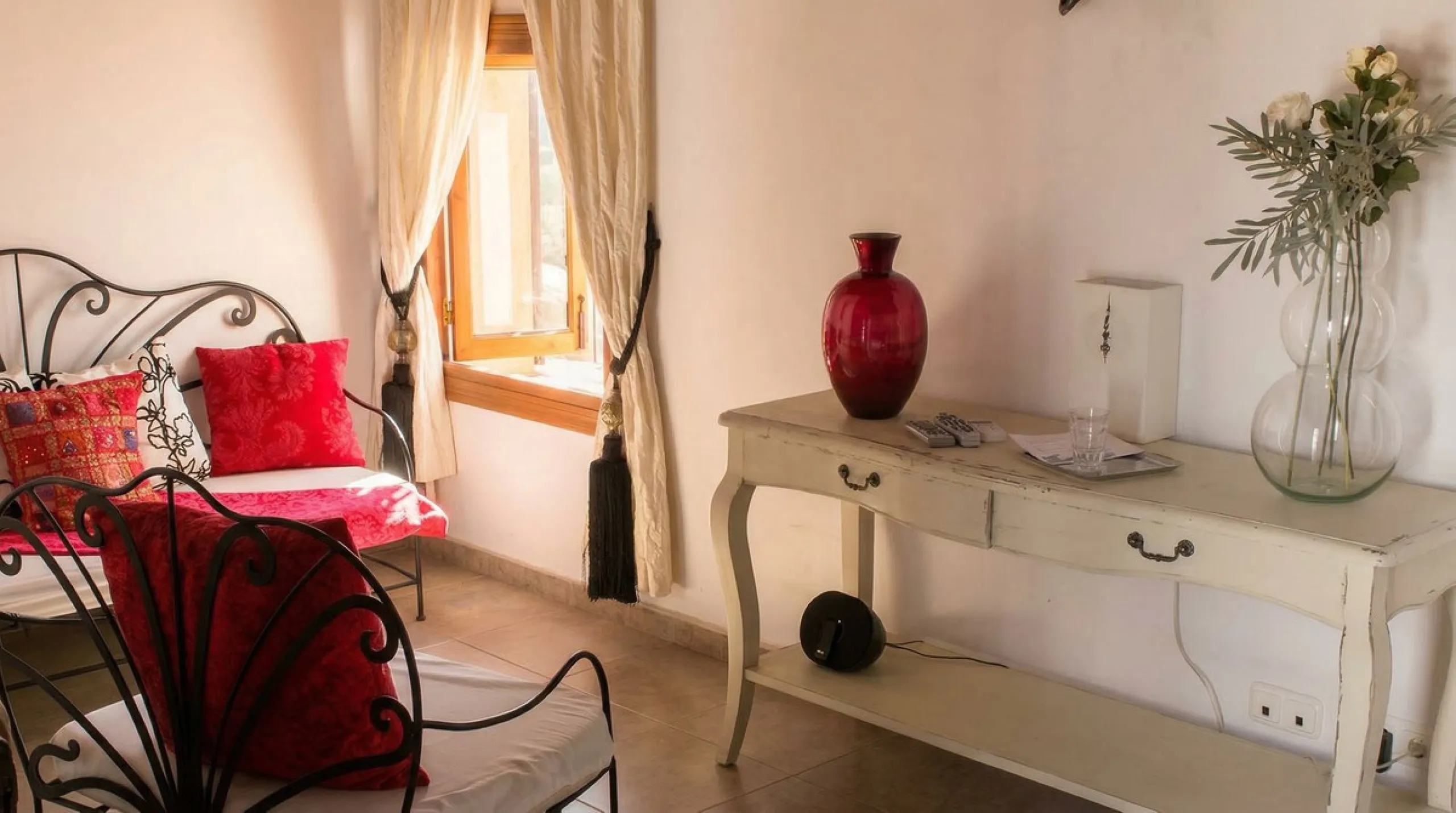 Fantastic boutique hotel in the historic centre in the lively city Velez Malaga.