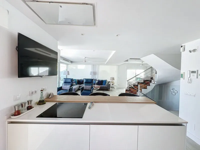 Stunning Contemporary Villa in Big Blue Villas, Benalmádena – Coastal Luxury at Its Best