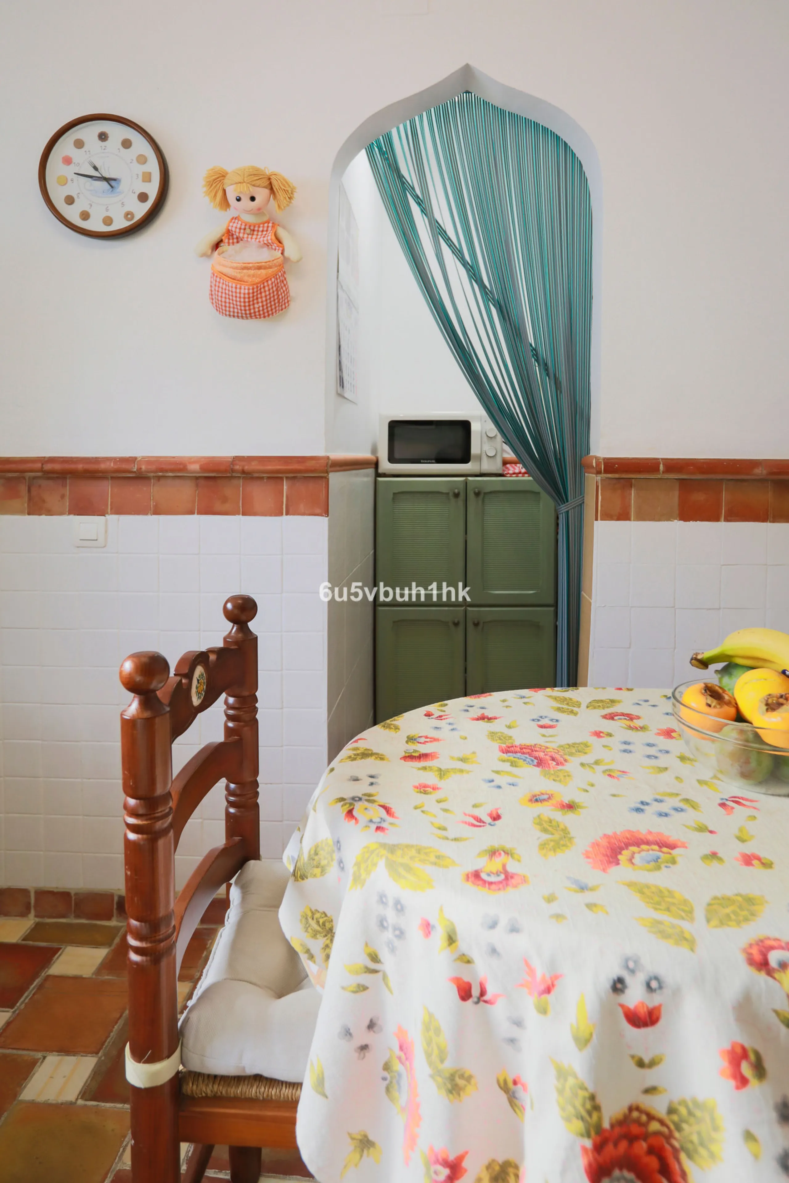 There comes a stage in life when the ideal home is no longer the biggest one — but the one that simply makes everyday living easier, more comfortable and enjoyable. This single-level property in Alhaurín de la Torre captures that idea beautifully.