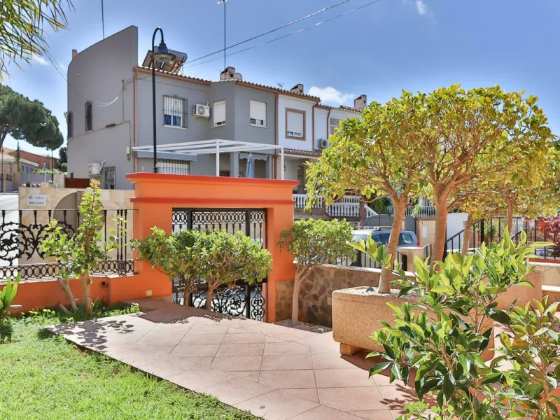 End-townhouse in Las Lagunas, Mijas