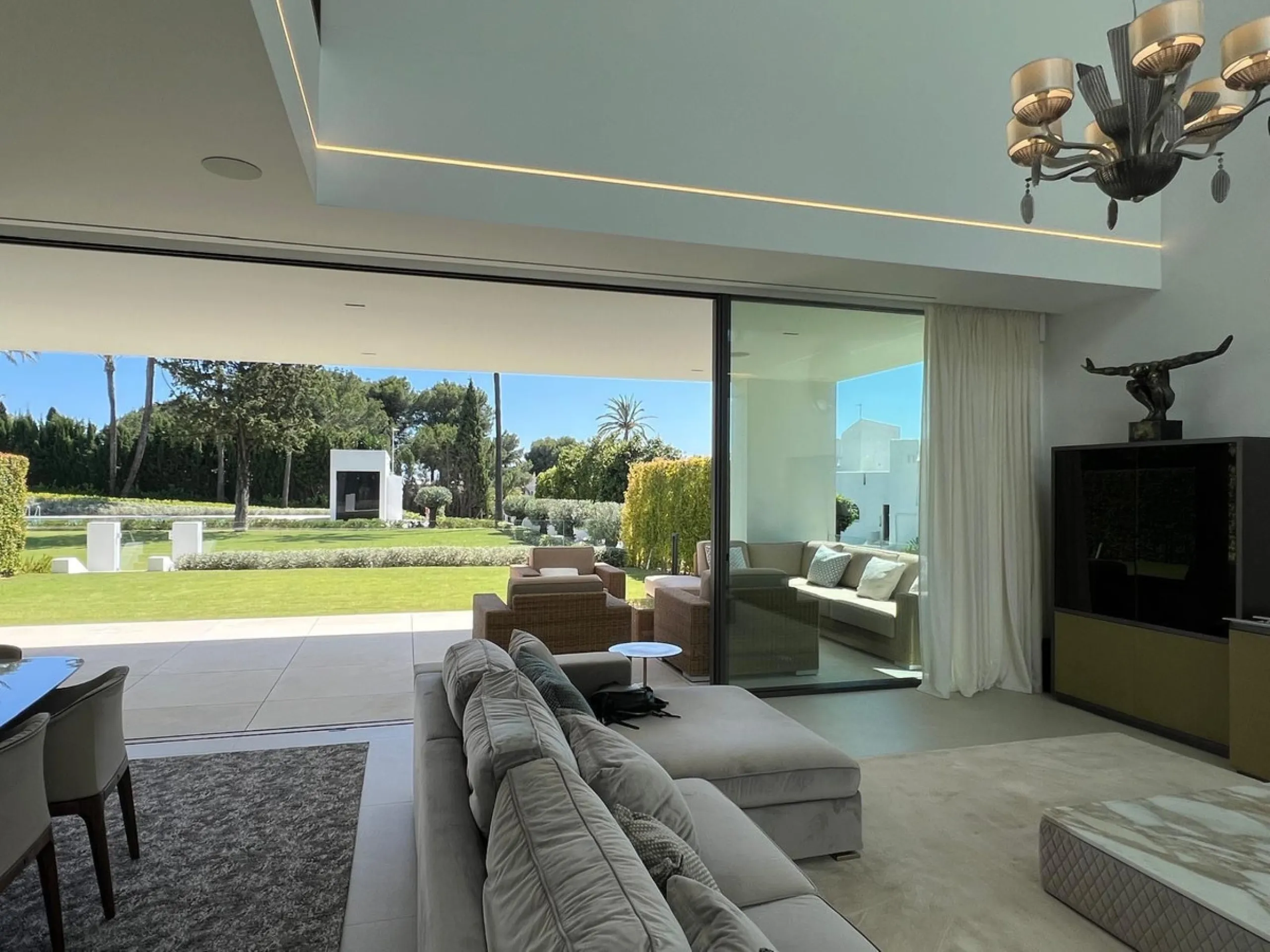 Brand new Villa located in a heart of Nueva Andalucia, Marbella.