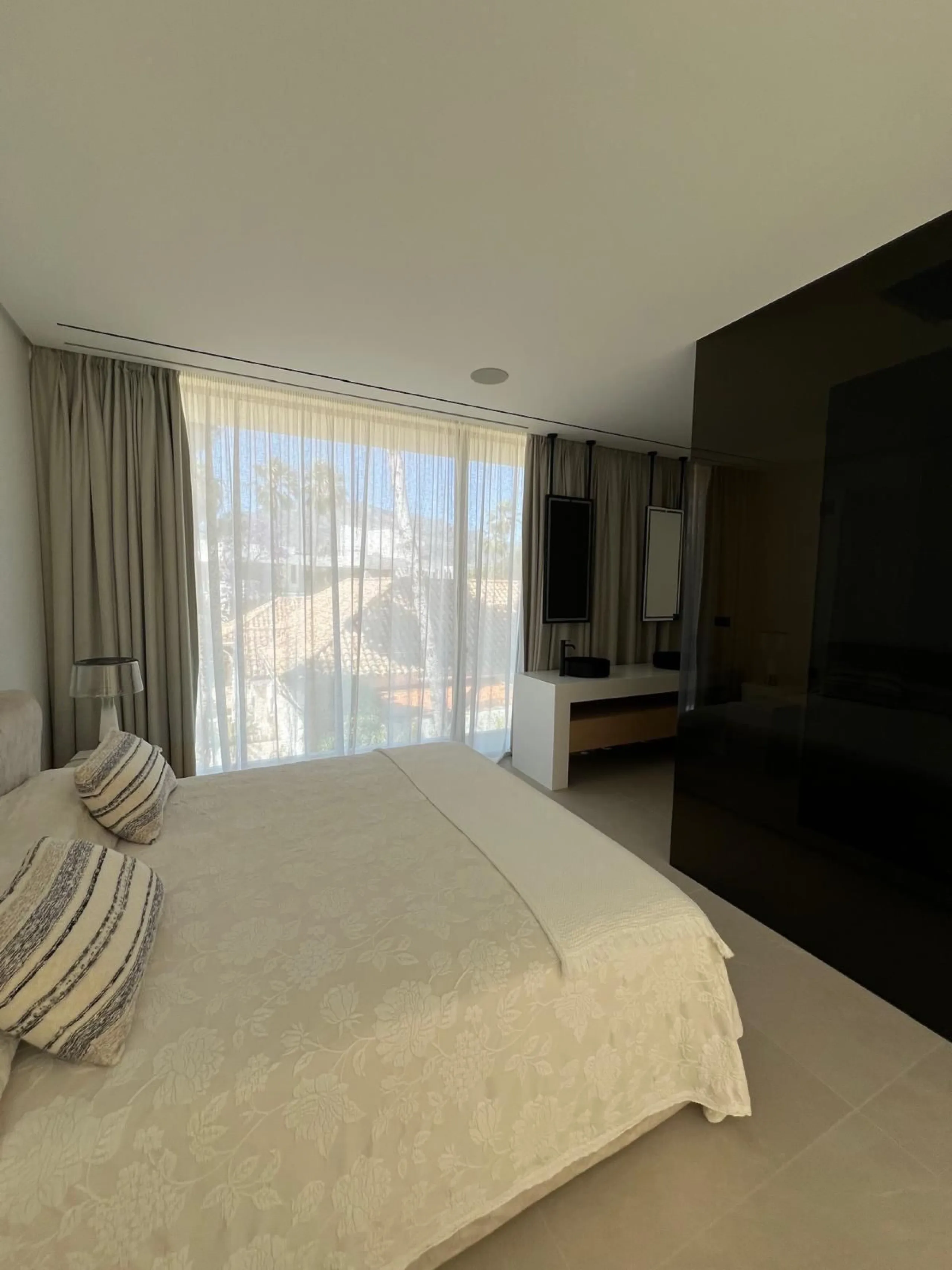 Brand new Villa located in a heart of Nueva Andalucia, Marbella.