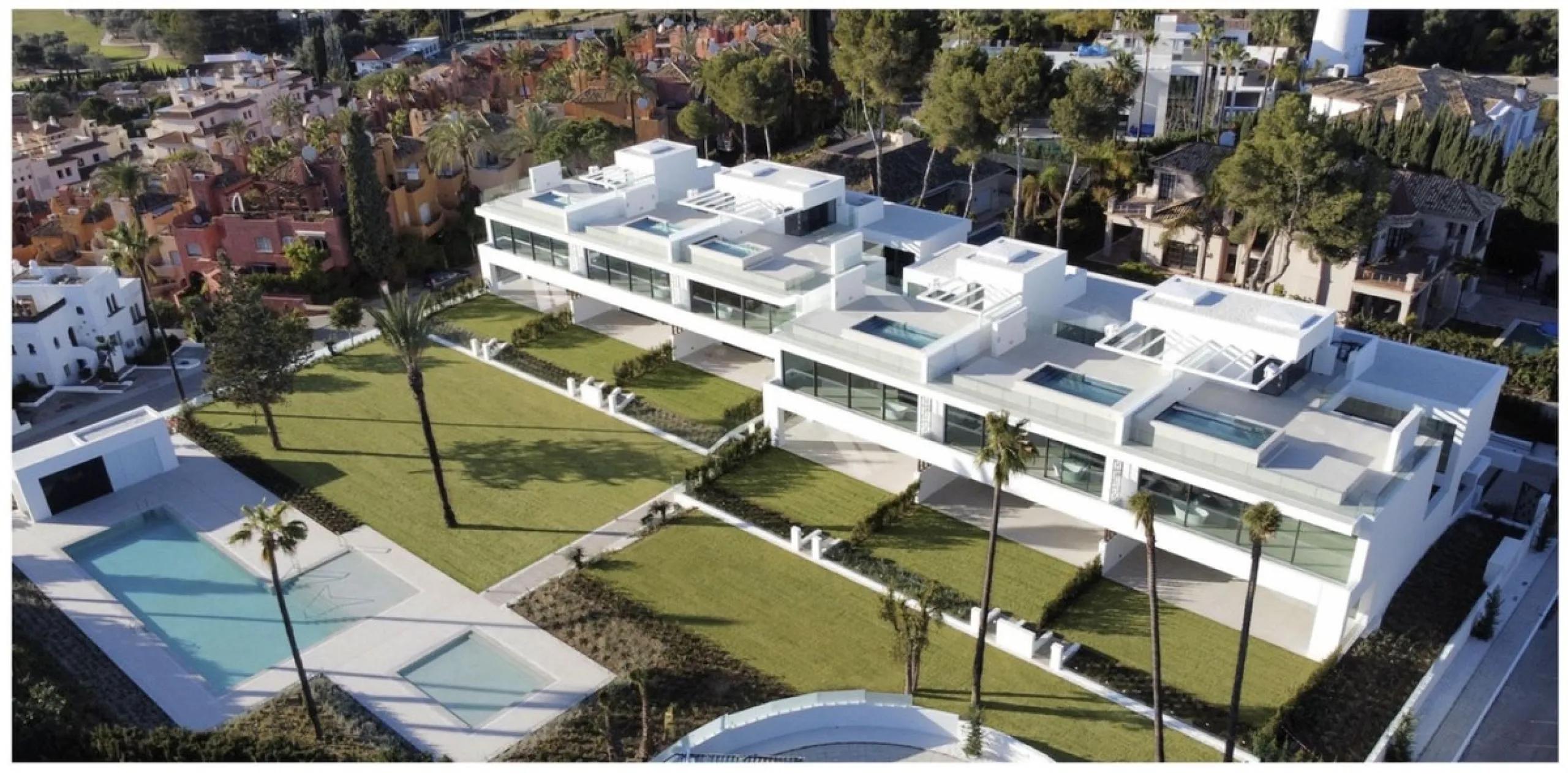 Brand new Villa located in a heart of Nueva Andalucia, Marbella.