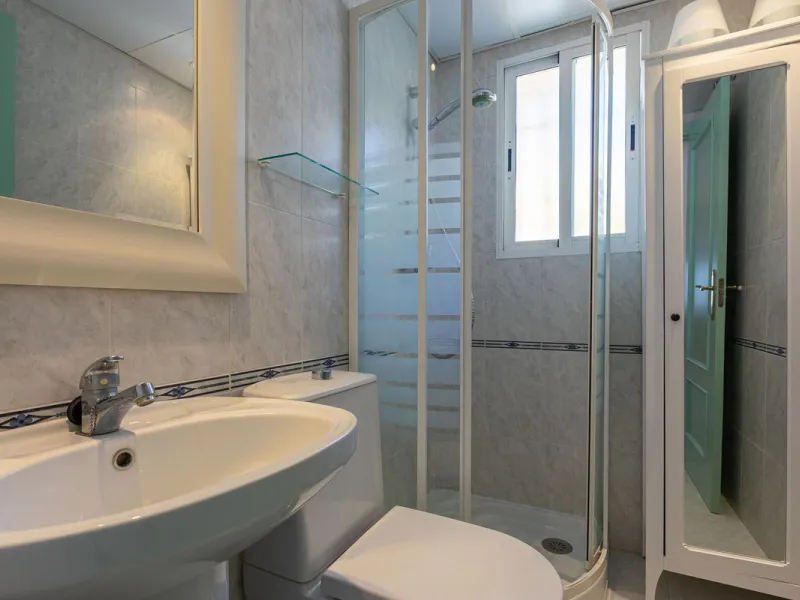 House - Semi-Detached House в продаже в Marbella, Málaga. В доме 4 спален и 3 ванных комнат. Площадь дома 171 м². Площадь участка 215 м²