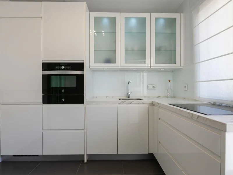 House - Semi-Detached House в продаже в Marbella, Málaga. В доме 4 спален и 3 ванных комнат. Площадь дома 171 м². Площадь участка 215 м²