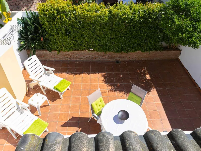 House - Semi-Detached House в продаже в Marbella, Málaga. В доме 4 спален и 3 ванных комнат. Площадь дома 171 м². Площадь участка 215 м²