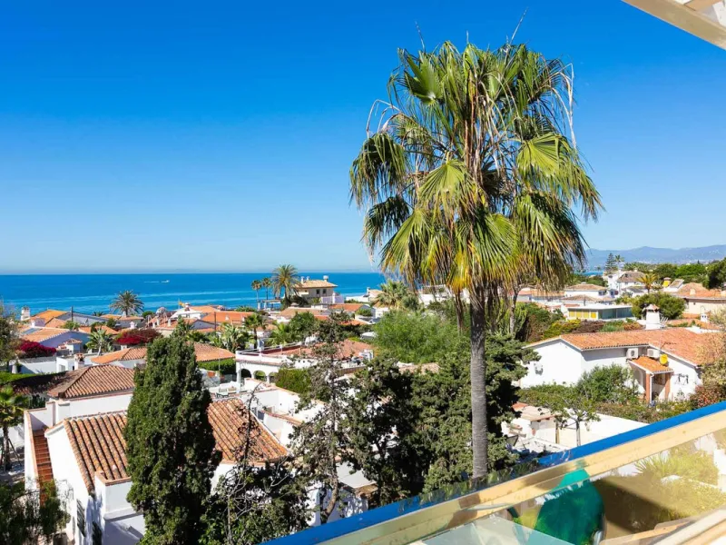 House - Semi-Detached House в продаже в Marbella, Málaga. В доме 4 спален и 3 ванных комнат. Площадь дома 171 м². Площадь участка 215 м²