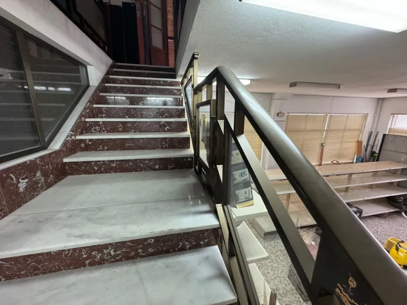 Commercial - Business в продаже в Estepona, Málaga. Площадь дома 786 м²