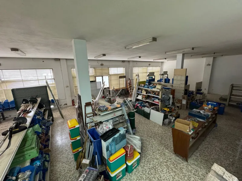 Commercial - Business в продаже в Estepona, Málaga. Площадь дома 786 м²