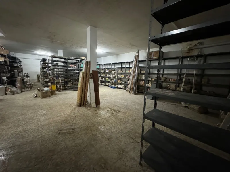 Commercial - Business в продаже в Estepona, Málaga. Площадь дома 786 м²