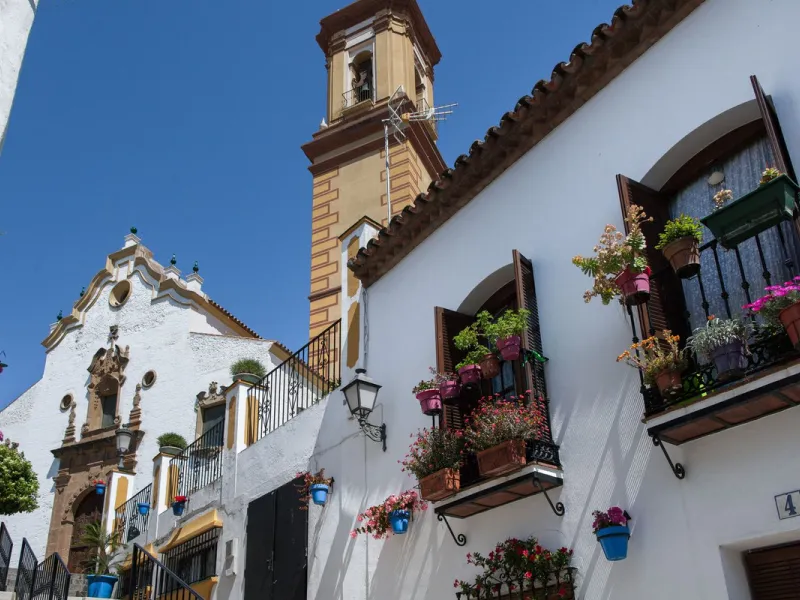 Commercial - Business в продаже в Estepona, Málaga. Площадь дома 786 м²