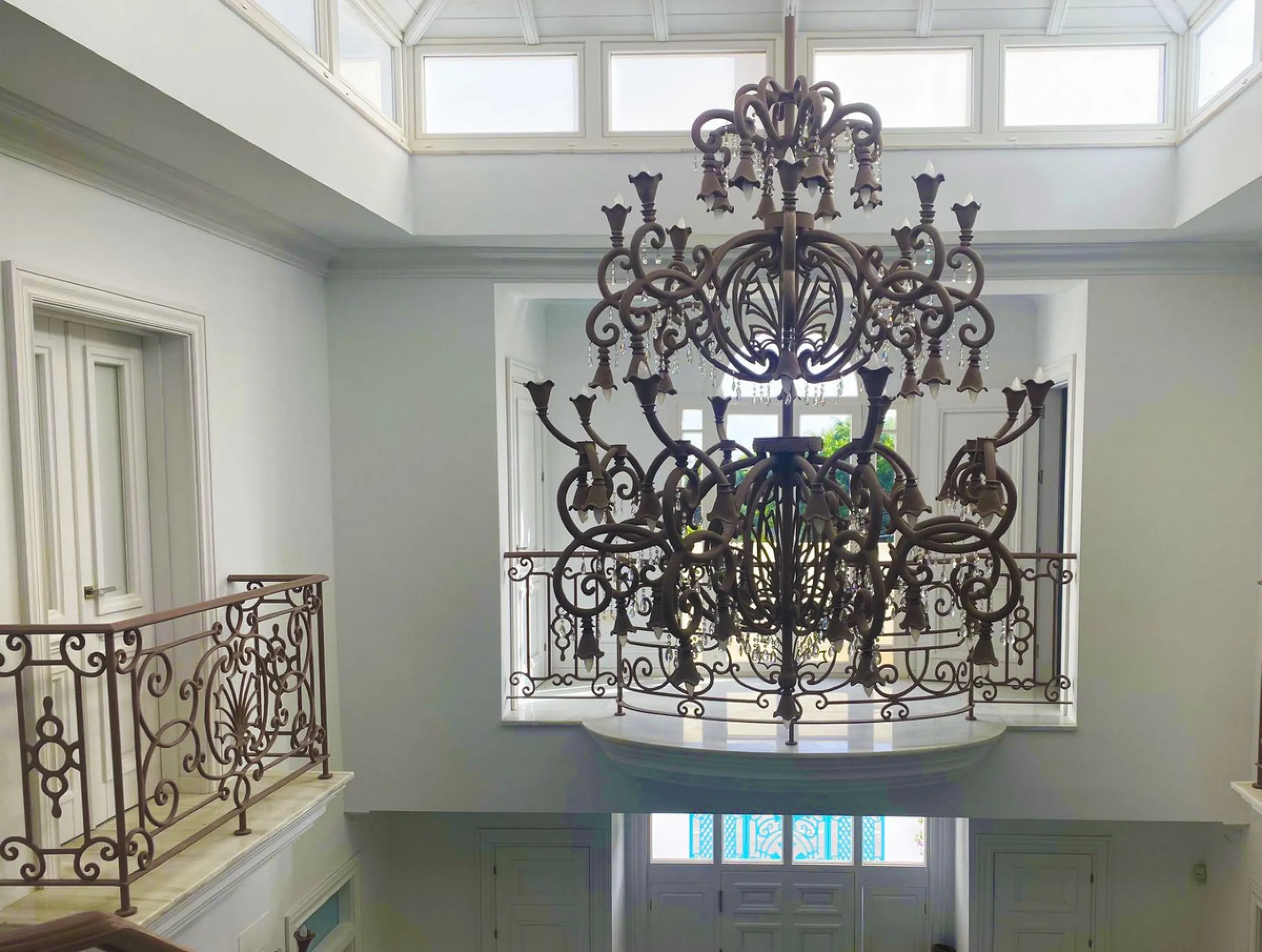 MAGNIFICENT VILLA OF EXCELLENT QUALITIES IN PACO CANTOS AREA (MARBELLLA)!!!