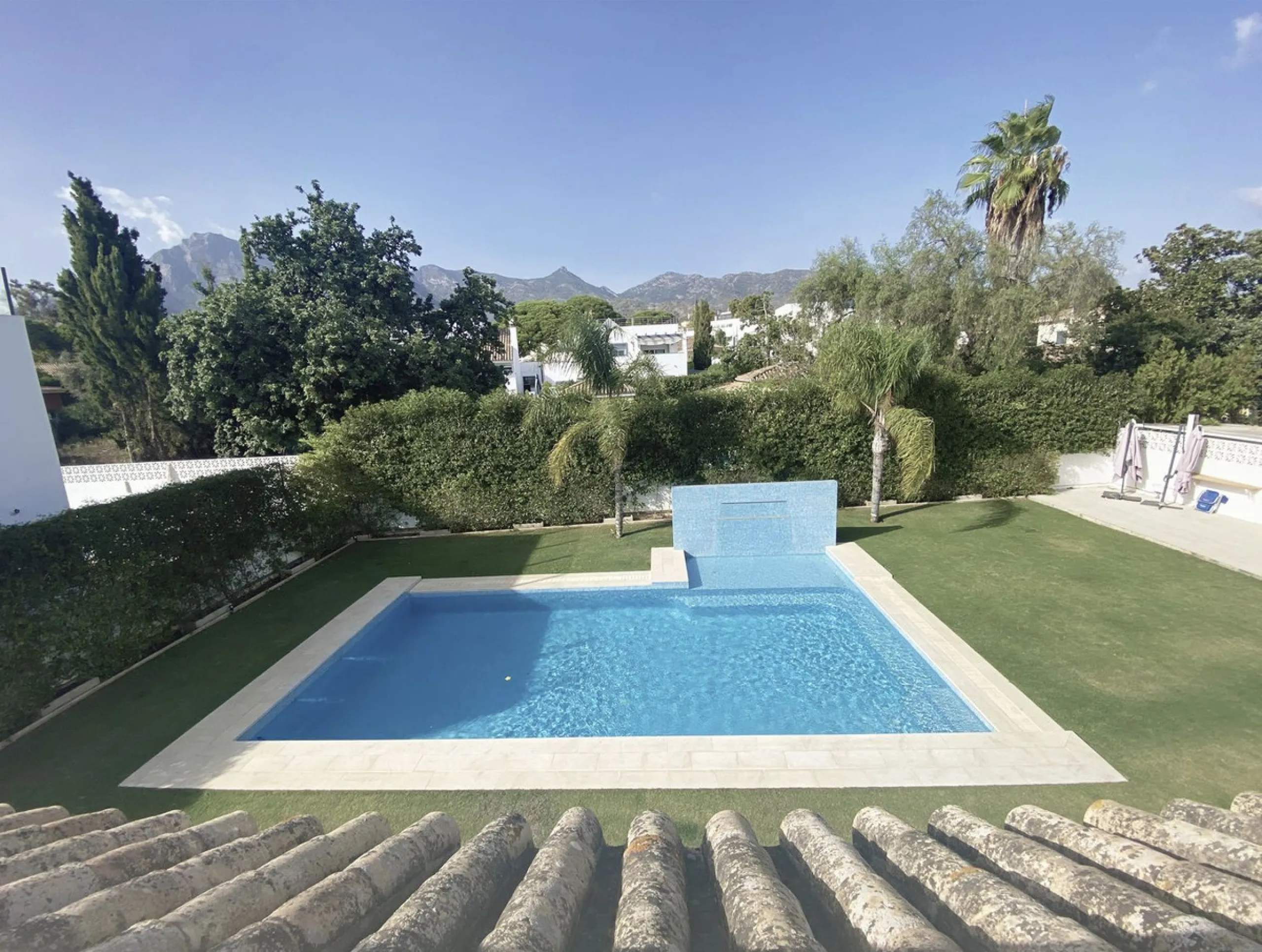 MAGNIFICENT VILLA OF EXCELLENT QUALITIES IN PACO CANTOS AREA (MARBELLLA)!!!