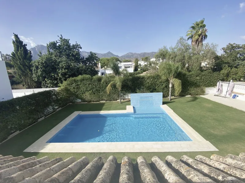 MAGNIFICENT VILLA OF EXCELLENT QUALITIES IN PACO CANTOS AREA (MARBELLLA)!!!
